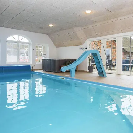 18 Person Holiday In Holiday home *